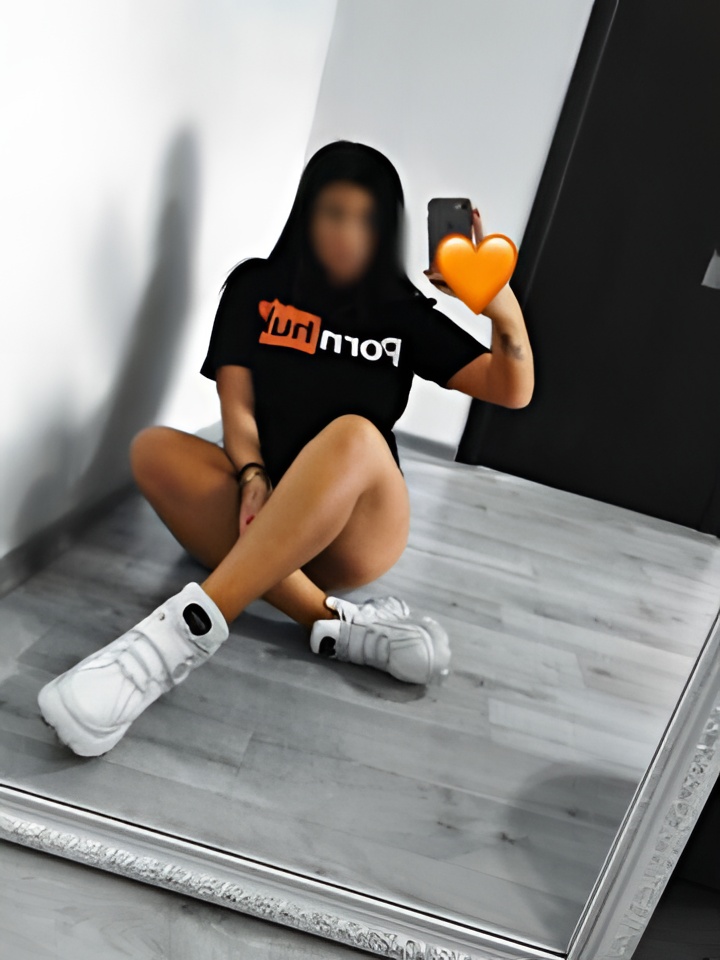 Индивидуалка Каролина, доступна для личного знакомства от 2500 руб