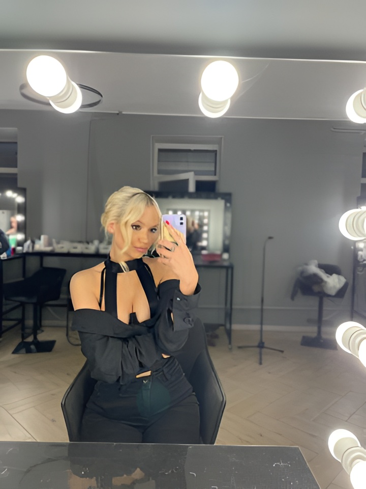 Рада привлекальеная девушка из Альметьевска цена от 3000 руб