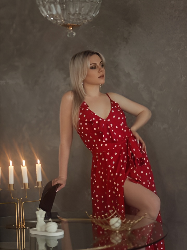 Варвара привлекальеная девушка из Альметьевска цена от 4000 руб