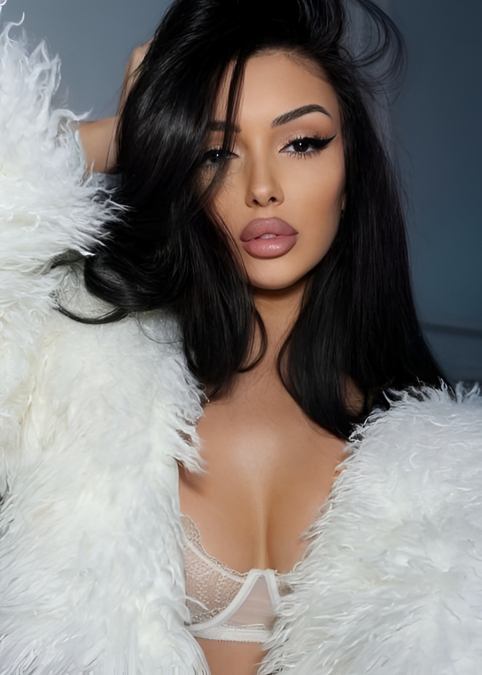 ЕВА BEST GERL привлекательная девушка из Альметьевска цена от 15000 руб