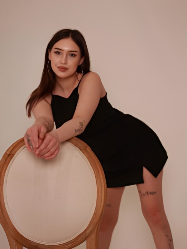 Илона привлекательная девушка из Альметьевска цена от 2000 руб