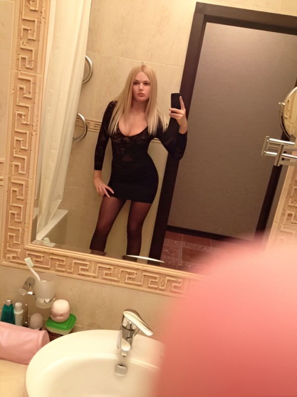 Лариса привлекательная девушка из Альметьевска цена от 10000 руб