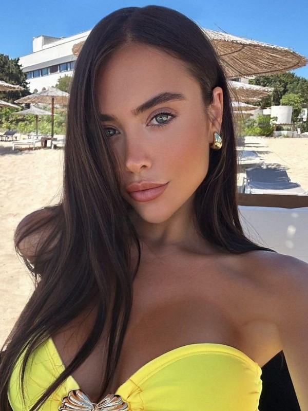 Эсмеральда привлекательная девушка из Альметьевска цена от 7000 руб